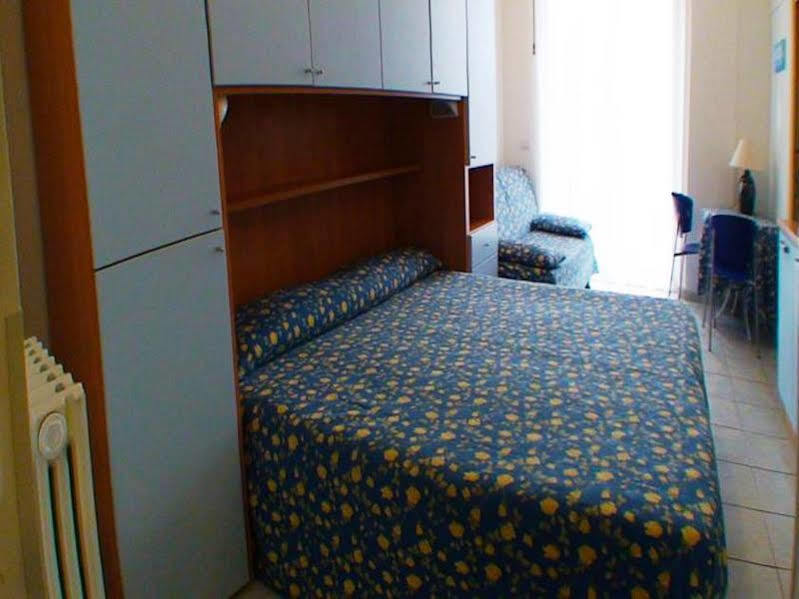 Hotel Residence Il Conero 2 Нумана Экстерьер фото