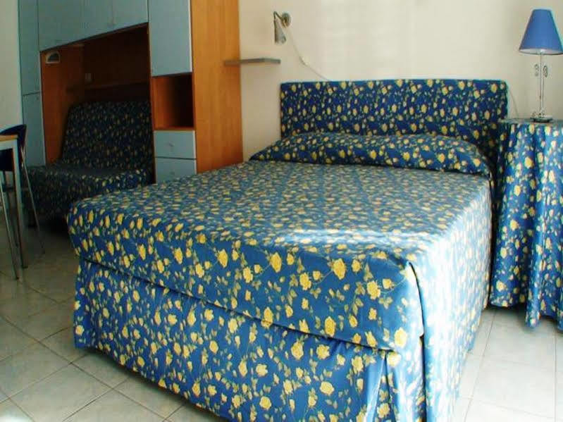 Hotel Residence Il Conero 2 Нумана Экстерьер фото