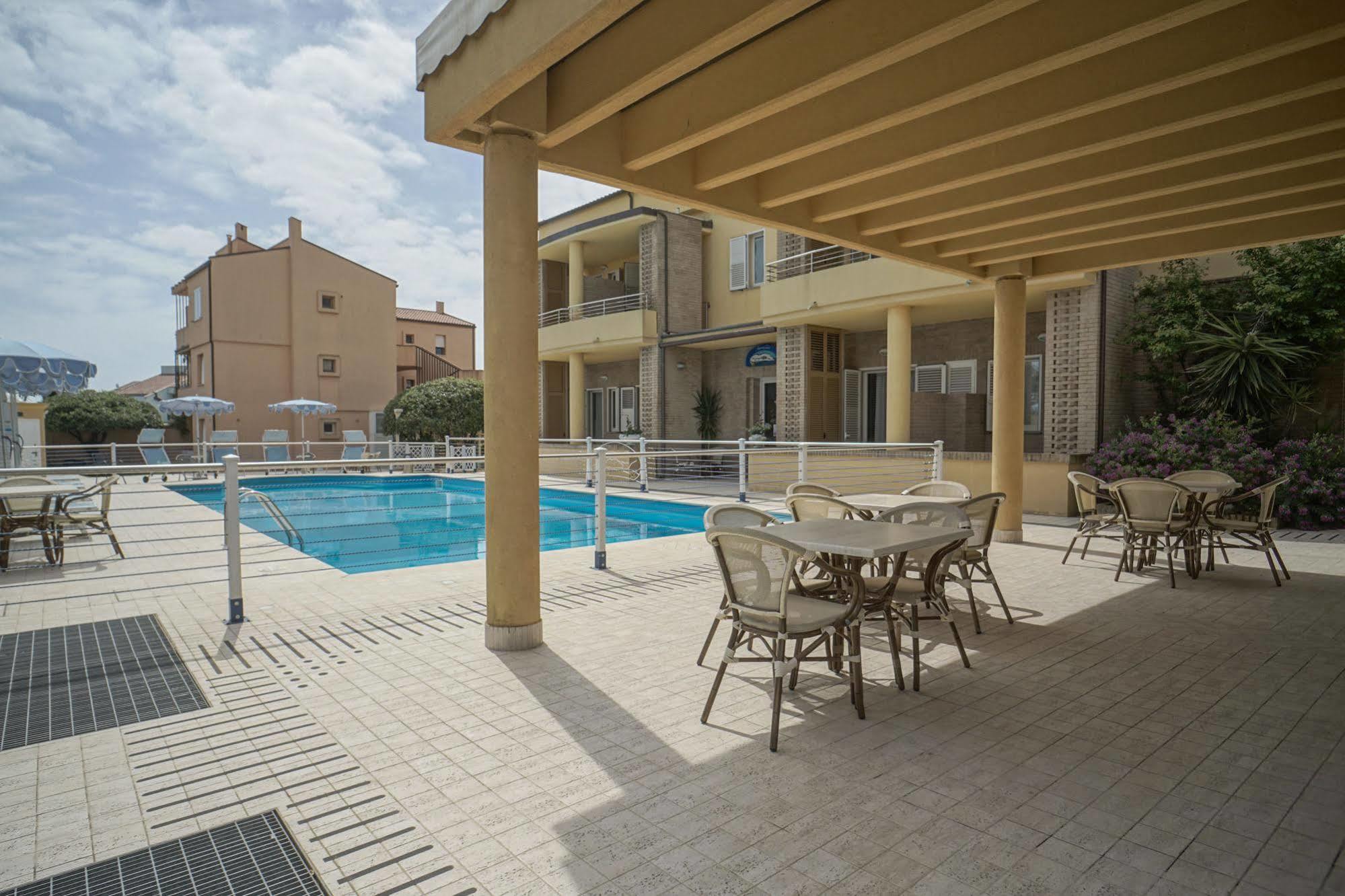 Hotel Residence Il Conero 2 Нумана Экстерьер фото