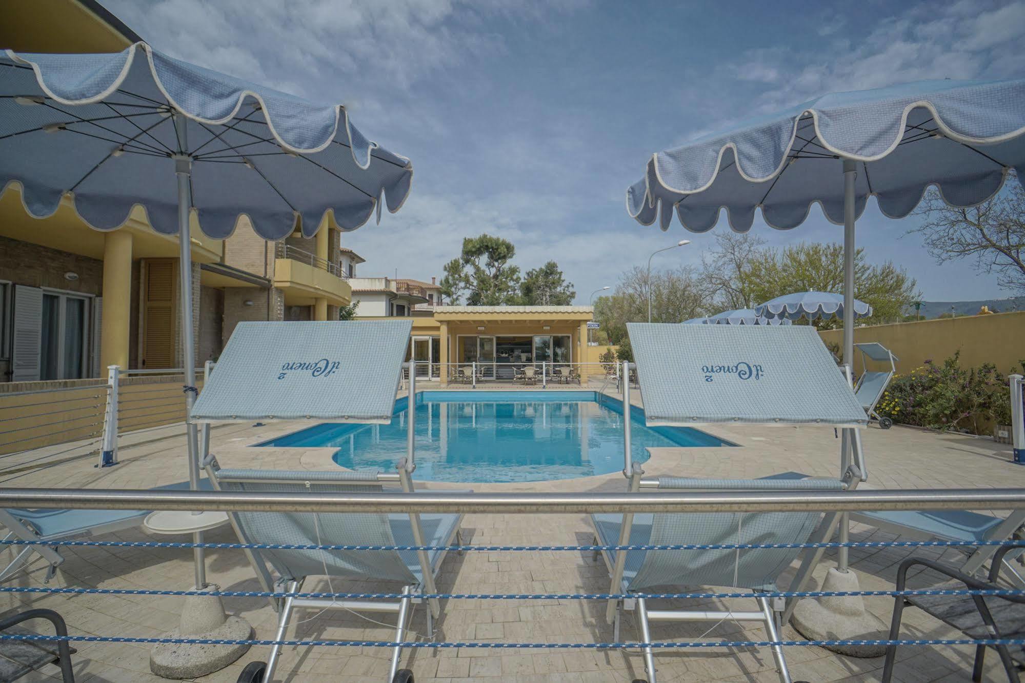 Hotel Residence Il Conero 2 Нумана Экстерьер фото